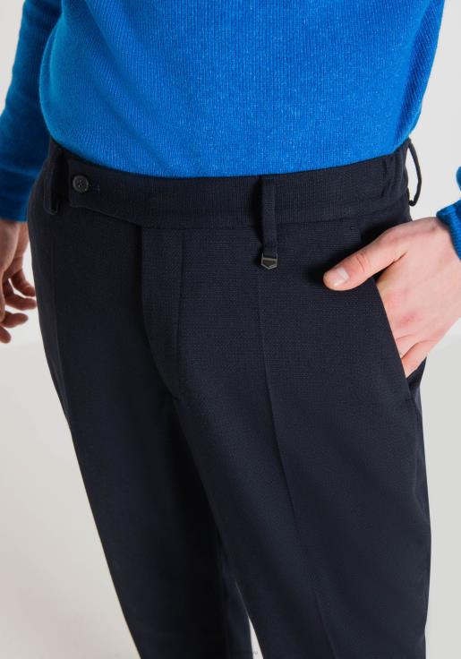 Antony Morato erkekler Mavi mürekkep elastik viskon karışımı armürlü kumaştan phil normal düz kesim pantolon Giyim 28JN2253